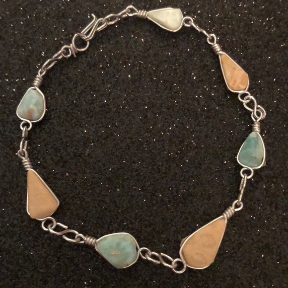 Gemstone of the Caribbean Bracelet - Picture 1 of 2
